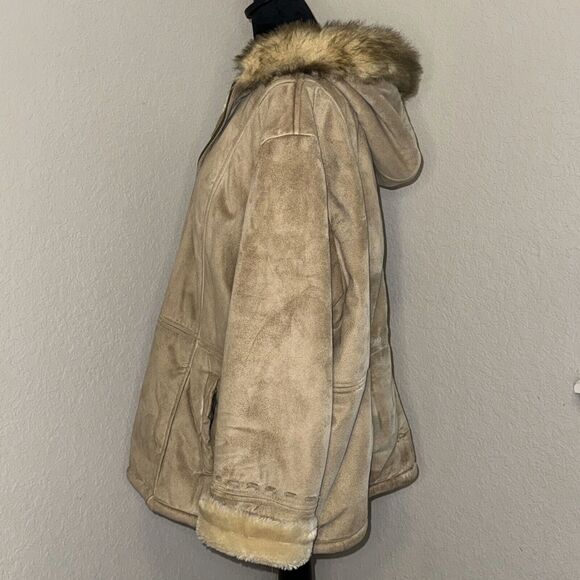 Big Chill Women’s Jacket 1X Tan Faux Fur Hooded Full Zip Fur Lined Plus Size - Picture 2 of 8